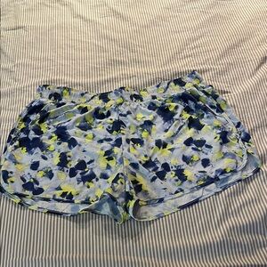 Light Blue Floral-Print Women’s Shorts With Liner and pockets SZ XXL
